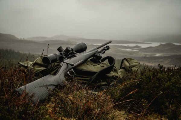 WULF Hurricane 4.5-18x50 SFP Illuminated Half Mildot 0.1MRAD Side Focus Locking Turrets Rifle Scope - Image 6